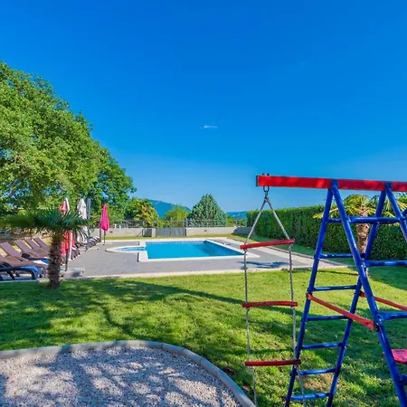 Tupljak, Luxury And Comfort In A Hidden Summer Hideout *