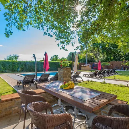 Tupljak, Luxury And Comfort In A Hidden Summer Hideout