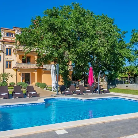 Tupljak, Luxury And Comfort In A Hidden Summer Hideout